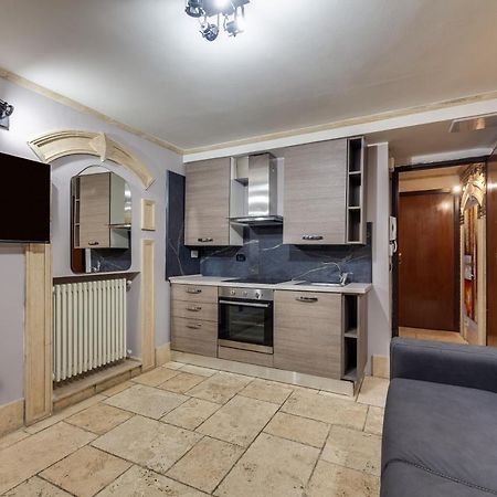 Apartmán Lares Navona Řím Exteriér fotografie