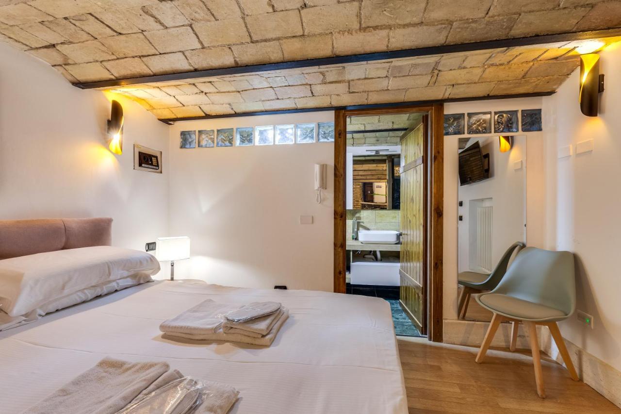 Apartmán Lares Navona Řím Exteriér fotografie