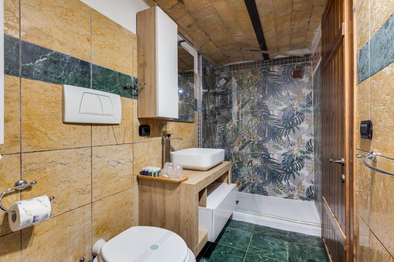 Apartmán Lares Navona Řím Exteriér fotografie