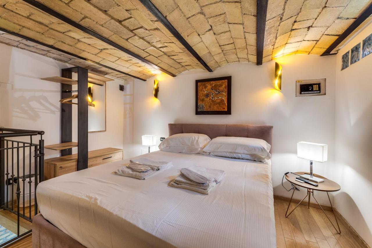 Apartmán Lares Navona Řím Exteriér fotografie